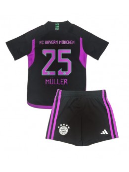 Bayern Munich Thomas Muller #25 Replika Borta Kläder Barn 2023-24 Kortärmad (+ byxor)